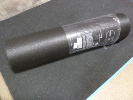 Aprovechando la pintura que compré para el conjunto soporte del visor... he modificado dos piezas (cachas 50