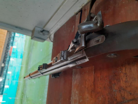Pongo a la venta este fusil corto berdan español. Creo que la denominación es carabina rayada de cazadores 02