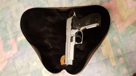 Hola
Pongo a la venta mi primera pistola, comprada nueva, utilizada solo en precisión,  con mucho mimo, 100