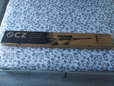 Vendo carabina CESKA CZ 457 LUX calibre .22WM nueva sin estrenar comprada en julio de este año. Dejo las 20