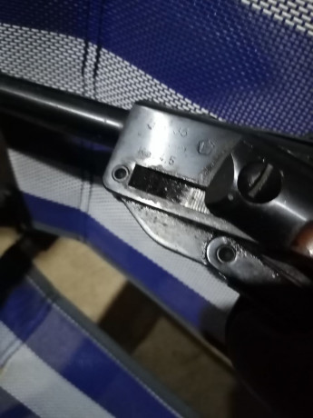 Buenos días a todos.
Un amigo me llama ayer para decirme que le han regalado una carabina de aire antigua 170