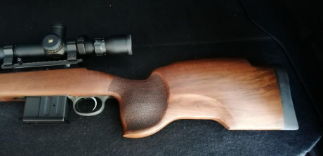 Hola compañeros, 
Muy a pesar mio, pongo a la venta mi CZ 557 Varmint en calibre 308W. Entre todo el lio 02