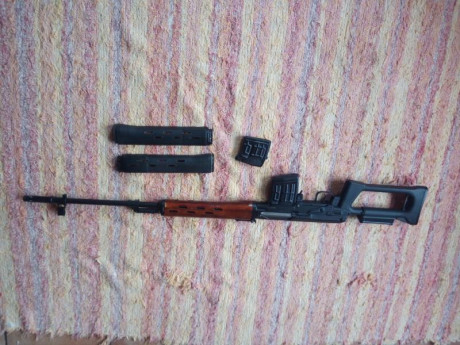 Buenos días a todos. 
Vendo este rifle tal como se ve aquí y con los complementos que se ven 16085495394787808178438400690033.jpg 00