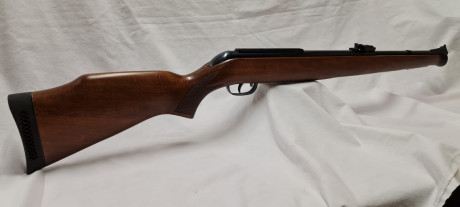 Hola de nuevo

Le toca el turno a una Gamo Stutzen. Clásico donde los haya. En perfecto estado

275€ portes 10