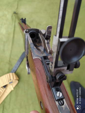 Saludos,
Vendo Sharps IAB 45/70 con cañon Pedersoli, de Armeria Izquierdo en buen estado.
Tiene tunel 00