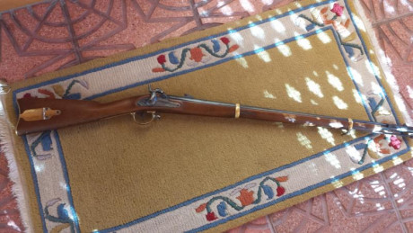 Hola compañeros.
Por interesarme en otras modalidades de avancarga, pongo a la venta esta replica italiana
( 02