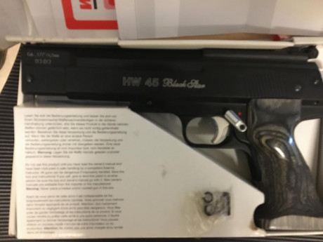 Vendida!

Vendo mi HW45 black star del 4,5, comprada en abril de este año en armeria Ayala, en su caja 01
