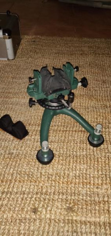 Se vende por no usar torreta de tiro Caldwell Rocket.Va perfectamente y la he estado utilizando en benchrest 11