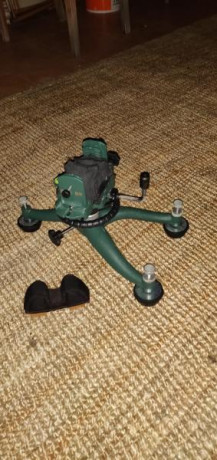 Se vende por no usar torreta de tiro Caldwell Rocket.Va perfectamente y la he estado utilizando en benchrest 10