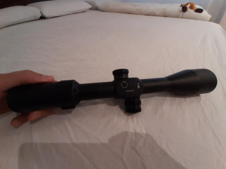 Vendo visor Nikko Stirling Diamond 6-24x50 FFP tubo 30 mm comprado en Septiembre 2019. Está en perfecto 30