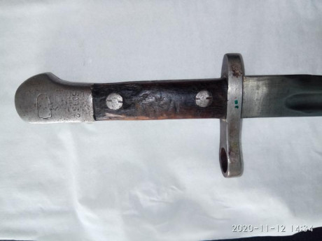 Se vende lote compuesto por bayonetas y cuchillo de trinchera proveniente de colección privada, todas 10