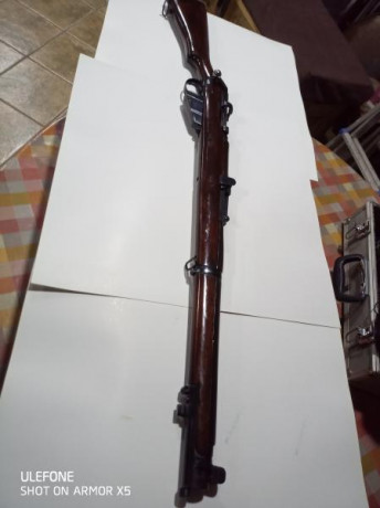 Enfield 303 brithis, el rifle esta pavonado y barnizado,precio 700 euros portes aparte, contacto mejor 00