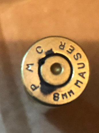 Os adjunto fotos de lo que me está ocurriendo con mas de un rifle, en este caso Mauser K98 de 8 mm piston 02