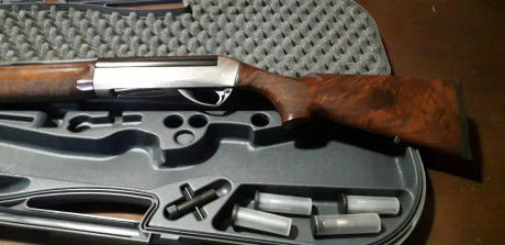 Hola vendo benelli rafaello crio del 12 practicamente como nueva, la compre por capricho pero sigo cazando 00