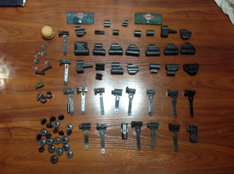 VENDIDO
Vendo el piecerio que se ve en las fotos. Casi todas las piezas son de carabinas Gamo y Norica 00