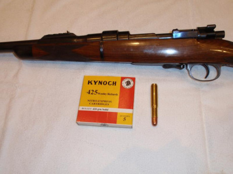 Precioso rifle Westley Richards calibre 425 que habia estado en el museo militar de Montjuïc antes de 01