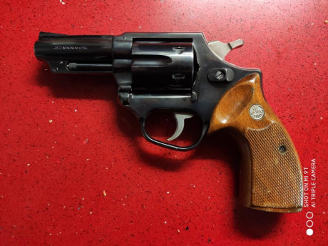LE PONGO A UN COMPAÑERO DE ALBACETE ESTE ANUNCIO.

Vendo revolver Astra Police 357 magnum-3". Se 01