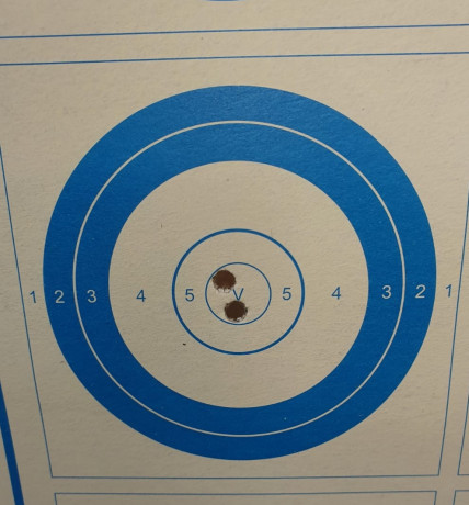 Hola compañeros, 
Muy a pesar mio, pongo a la venta mi CZ 557 Varmint en calibre 308W. Entre todo el lio 110