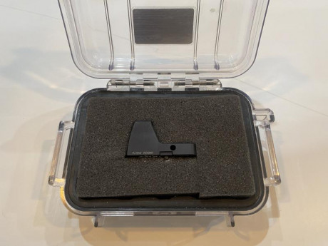 Vendo punto rojo Trijicon por falta de uso. Lo compré para mi Glock 19 5 gen, pero a penas lo estoy usando. 11