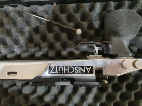 Carabina Anschutz modelo 54.30 tubo Inox culata aluminio.

Practicamente nueva.

3.500 Euros.

Mando mas 00