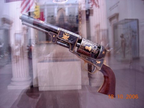 https://www.milsurps.com/showthread.php?t=5750

Doncesar, hay algunos ejemplares grabados por Nimschke, 120