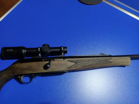 Browning acera battue 300 wm.
Monturas desmontables Leupold.
Visor de batida Avistar retícula iluminada.
1100 00
