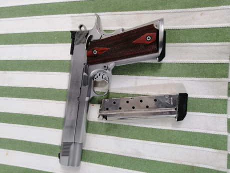 Un amigo vende la super conocida 
 Infinity Scepter  en perfectas condiciones 
Para mas informacion doy 01
