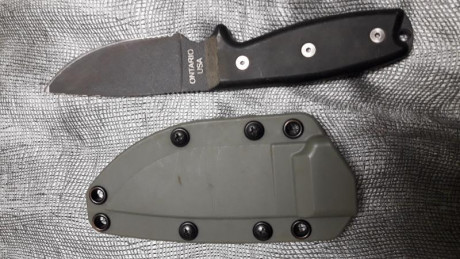 Vendo cuchillo ontario rat4 usado ,  tiene hoja mixta esta en Valencia , 45€ más portes 02