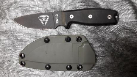 Vendo cuchillo ontario rat4 usado ,  tiene hoja mixta esta en Valencia , 45€ más portes 01