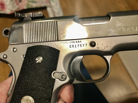 Estupenda Colt MK IV Series 80 Combat Elite 45acp, en muy buen estado. El arma está en Asturias. Dos cargadores, 62
