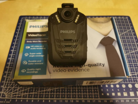 Esta en Malaga. Precio 130 euros. La mitad de su precio en tiendas. Las imágenes están geolocalizadas 02