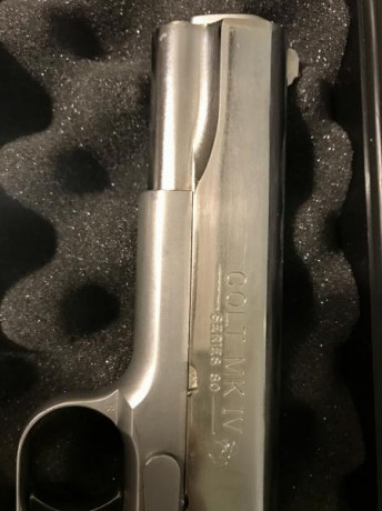Estupenda Colt MK IV Series 80 Combat Elite 45acp, en muy buen estado. El arma está en Asturias. Dos cargadores, 71