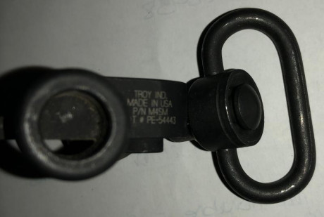 Se vende este magnífico "end plate" portacorreas ambidiestro del fabricante americano TROY INDUSTRIES, 00