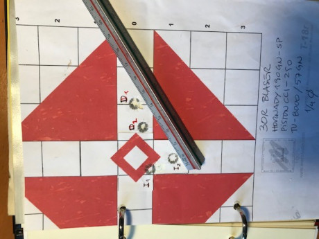 El anuncio y las fotos están en el apartado de "Profesionales", que me he equivocado al ponerlo......
Si 60