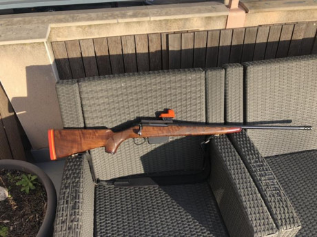 Vendo mi Tikka 300wm
Frenó de boca
Carril picatinny Tier One 20moas
Madera con puntera y pistolet de amarantho 11