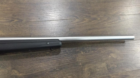 Un compañero vende un Tikka Supervarmint con carrillera regulable, rosca homologada y disparador al pelo. 00
