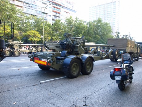 Para variar un poco la tematica de los silbidos, libertad de expresion, jaulas para publico, escasez de 20