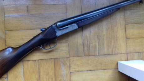Vendo escopeta paralela para becada de pletina corta, marca Arrieta, con dos gatillos y orejetas de refuerzo. 02