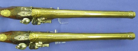 Voy a colocar unas fotos de un arma larga alemana de llave de mecha del siglo XVI. 22