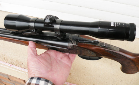 Un amigo me ha pedido que ponga el anuncio.
Vende rifle Chapuis exprés paralelo, calibre 9,3x74R, con 00