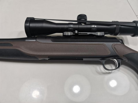 Hola
Vendo excepcional semiautomático Sauer 303 en Calibre 8x57, sintético de color arena. 
Esta en perfecto 01