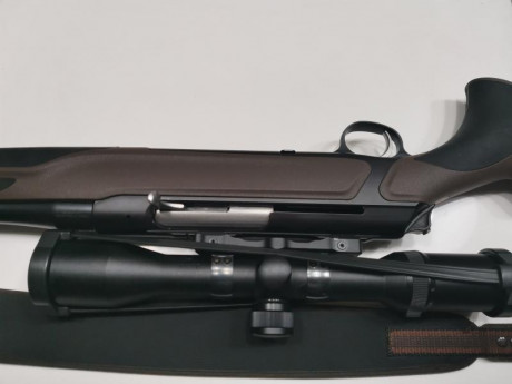 Hola
Vendo excepcional semiautomático Sauer 303 en Calibre 8x57, sintético de color arena. 
Esta en perfecto 11