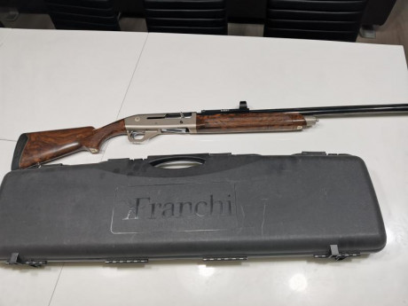 Hola
Vendo escopeta Franchi Inertia en perfecto estado, muy pocos tiros.
En su maletín, con sus choques 01
