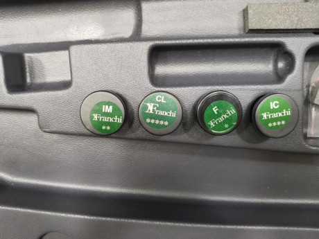 Hola
Vendo escopeta Franchi Inertia en perfecto estado, muy pocos tiros.
En su maletín, con sus choques 10