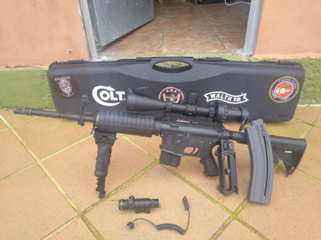 VENDO Carabina Colt-Walther 22 LR
y con los elementos adicionales que figuran en la fotografía. Muy buen 00