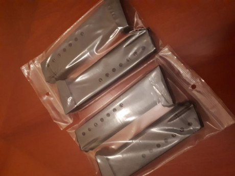 Solo me queda un cargador y un cañón de 6 pulgadas de 9 mm para una Sig Sauer super target 9 mm precio 00