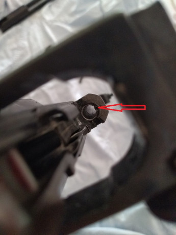 Hola a todos!
Me ha pasado una cosa muy rara, estuve tirando ayer y se interrumpió el arma, se quedó como 10