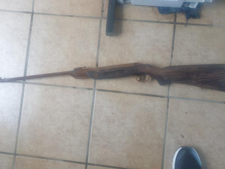 Gamo expomatic funcionando pero sin fuerza,le falta el cargador y la rueda del alza,está en mal estado
Cometa 10