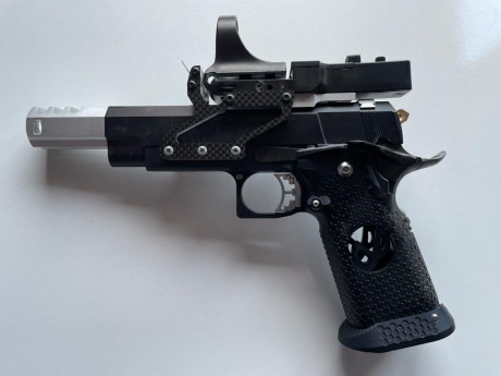 Muy buenas. Se vende Infinity de Open Full Equip por 600 euros todo el conjunto. Paso a poner la equipacion 01