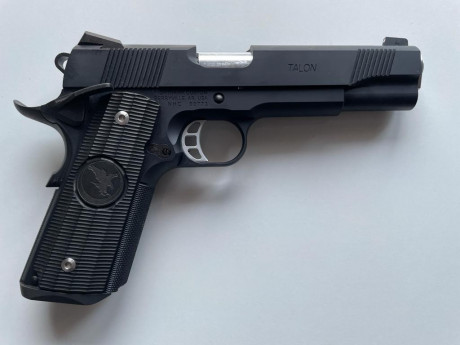 Vendo Pistola Nighthawk Custom Talon de Airsoft Full equip por 500 euros con base como no de Tokio Marui. 01
